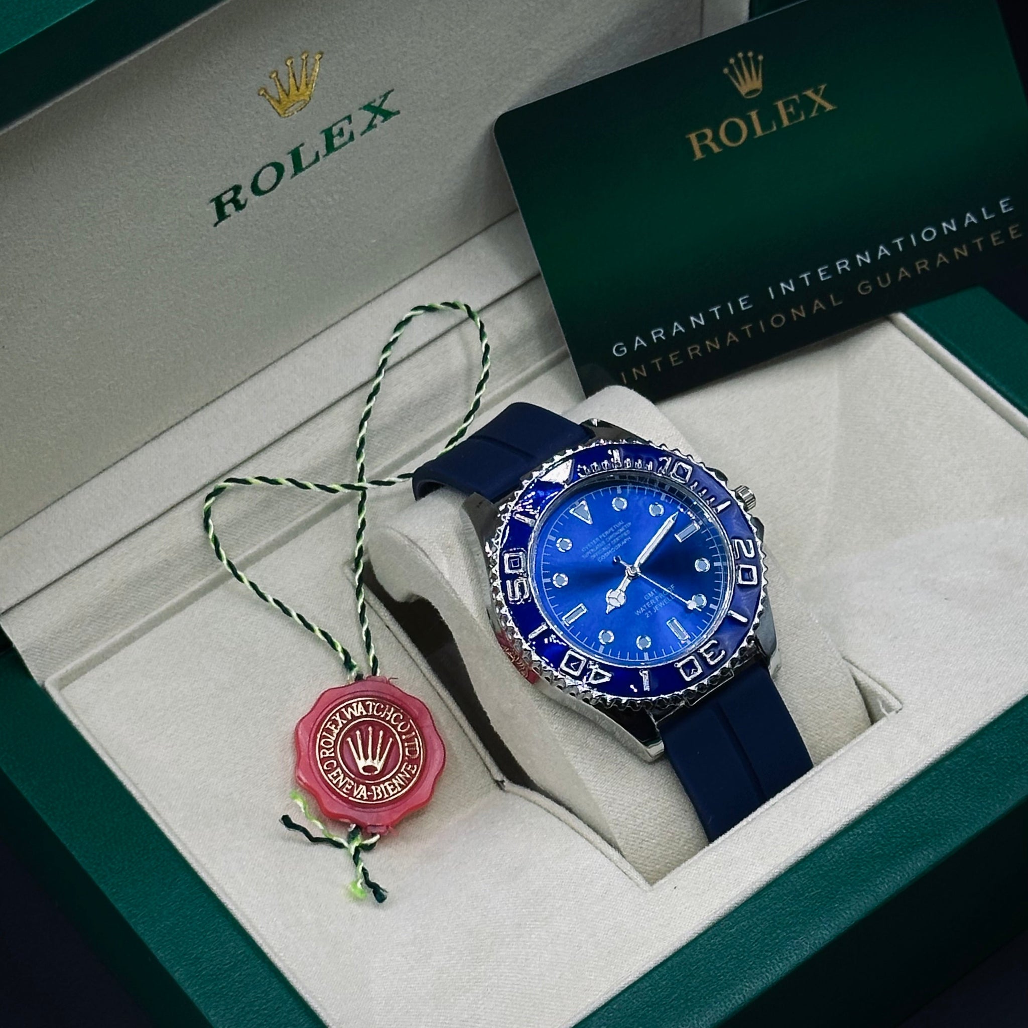 Roley submariner magnetic lock (silicone straps)